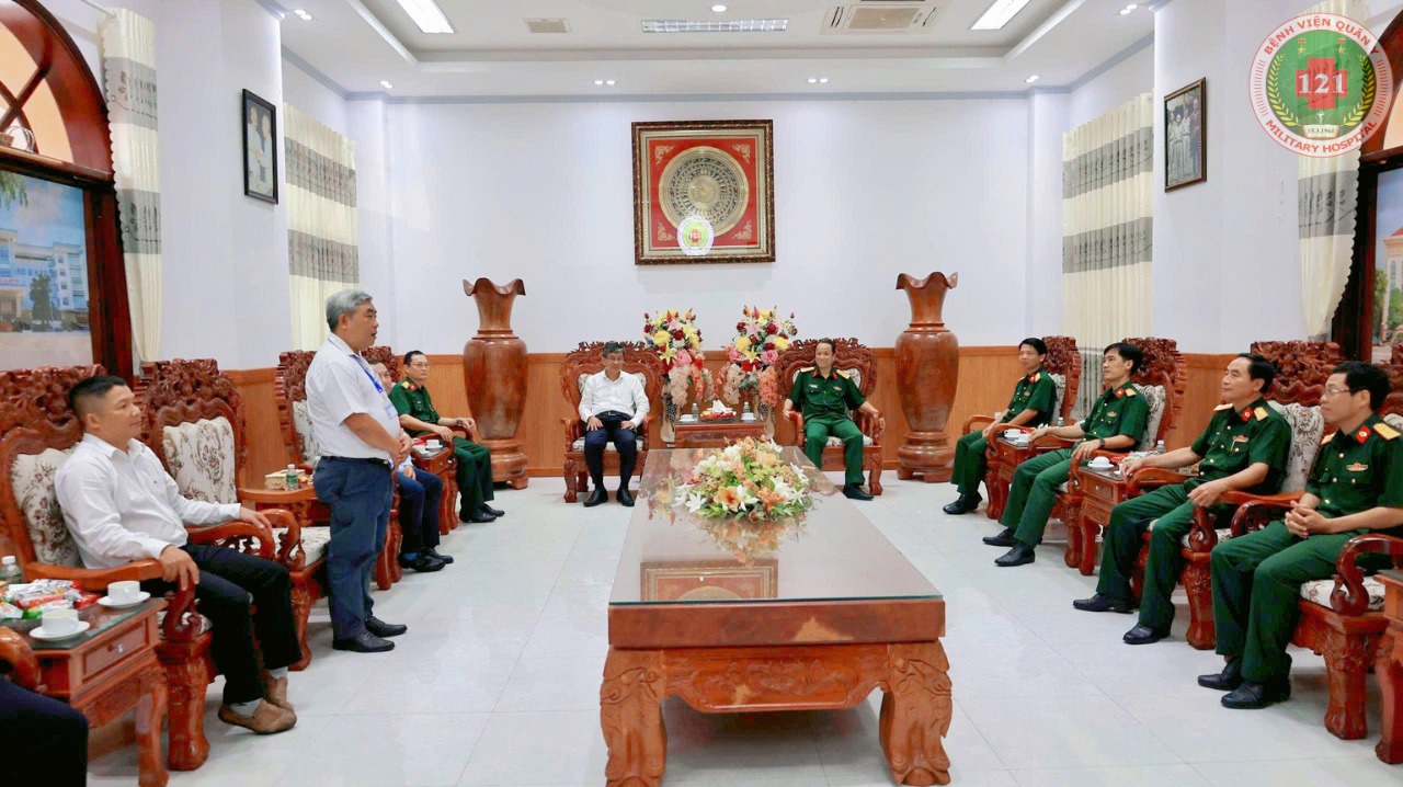 BỆNH VIỆN QUÂN Y 121 CHÀO MỪNG KỶ NIỆM 81 NĂM NGÀY THÀNH LẬP QUÂN ĐỘI NHÂN DÂN VIỆT NAM VÀ 36 NĂM NGÀY HỘI QUỐC PHÒNG TOÀN DÂN.