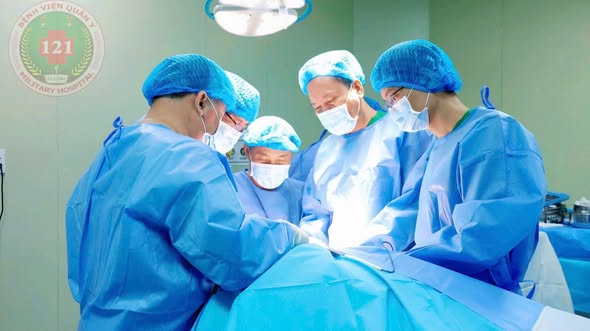 BƯỚC TIẾN QUAN TRỌNG TRONG VIỆC ỨNG DỤNG CÁC KỸ THUẬT NGOẠI KHOA HIỆN ĐẠI NGAY TẠI THÀNH PHỐ CẦN THƠ