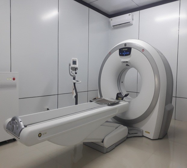 Bệnh viện Quân y 121 đưa vào sử dụng máy chụp cắt lớp 32 Slices BRIVO CT 385 của hãng GE Healthcare từ ngày 19/10/2017.