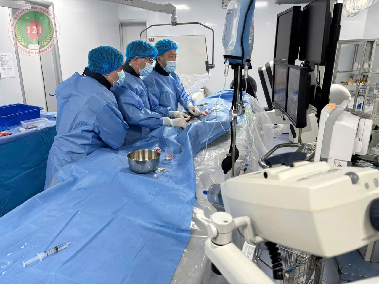 BỆNH VIỆN QUÂN Y 121 THỰC HIỆN THÀNH CÔNG CA CAN THIỆP NÚT TÚI PHÌNH ĐỘNG MẠCH NÃO