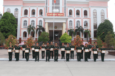 BỆNH VIỆN QUÂN Y 121 TỔ CHỨC LỄ TRAO THƯỞNG PHONG TRÀO THI ĐUA QUYẾT THẮNG NĂM 2024