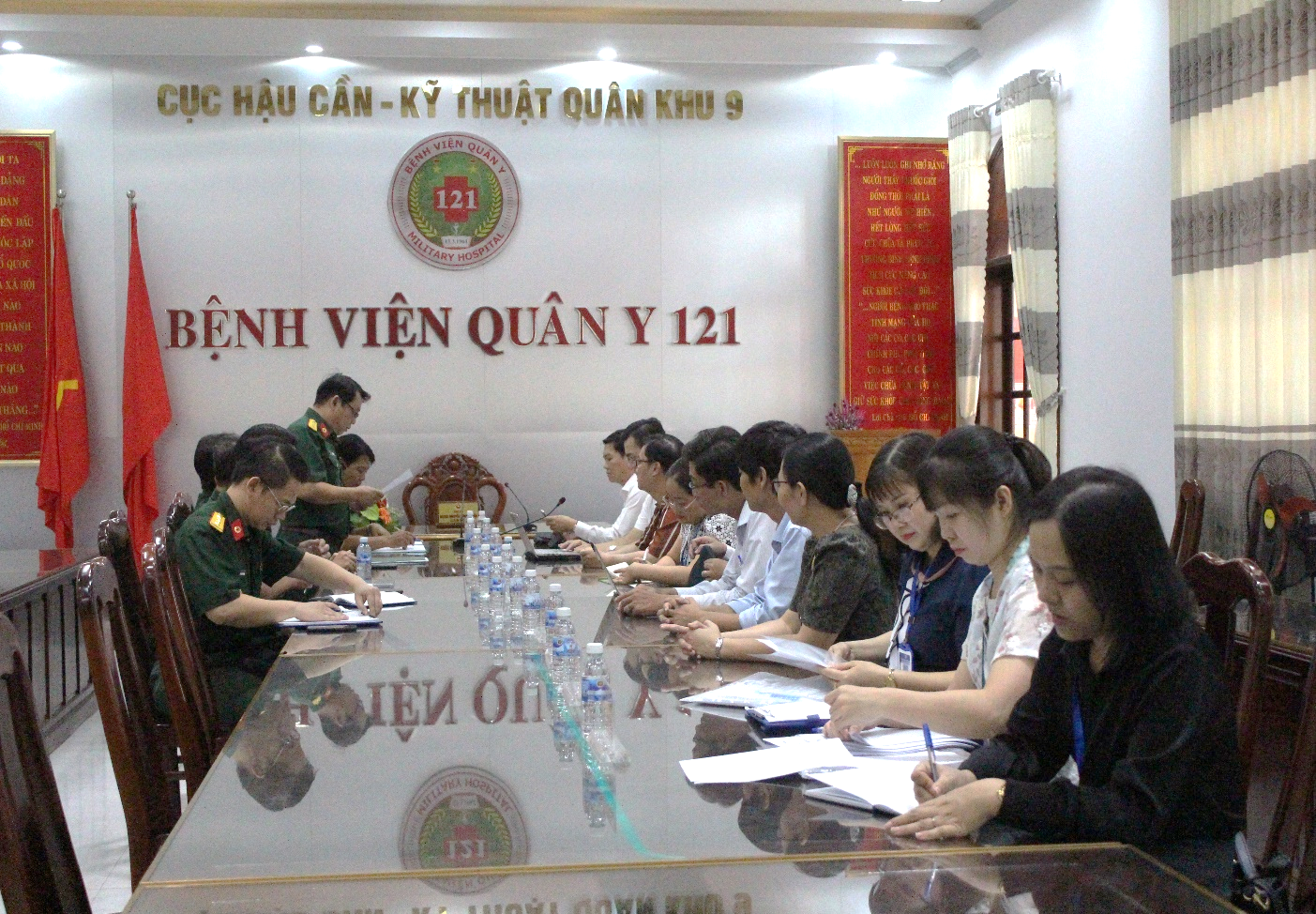 BỆNH VIỆN QUÂN Y 121 TIẾP ĐÓN VÀ LÀM VIỆC VỚI ĐOÀN CÁN BỘ TRƯỜNG ĐẠI HỌC Y DƯỢC CẦN THƠ