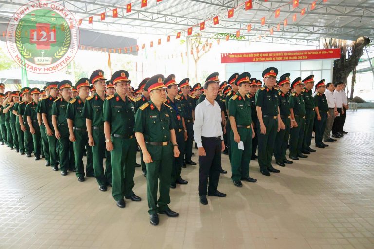   SÔI NỔI NGÀY HỘI NON SÔNG