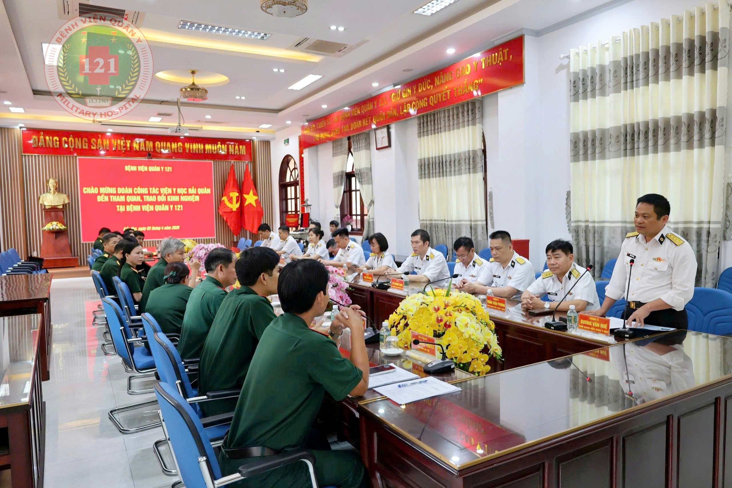 TIẾP ĐÓN VÀ LÀM VIỆC VỚI ĐOÀN CÔNG TÁC VIỆN Y HỌC HẢI QUÂN