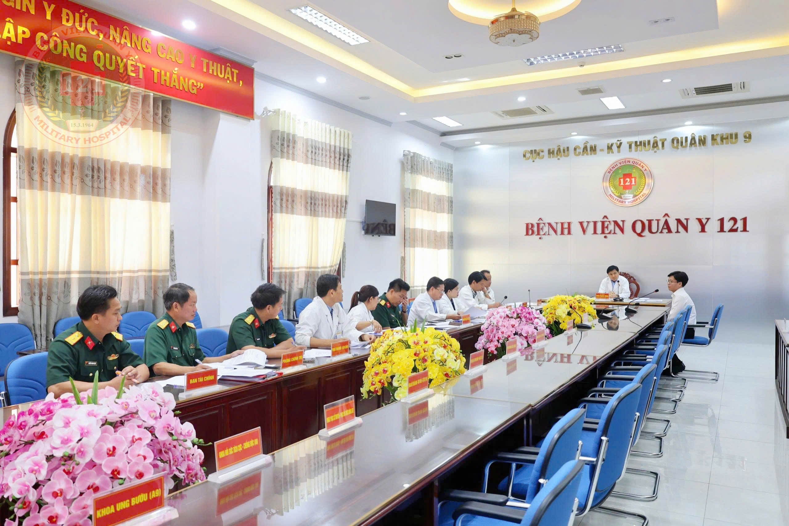 THU HÚT, TUYỂN DỤNG NGUỒN NHÂN LỰC CHẤT LƯỢNG CAO – NÂNG TẦM PHÁT TRIỂN BỆNH VIỆN