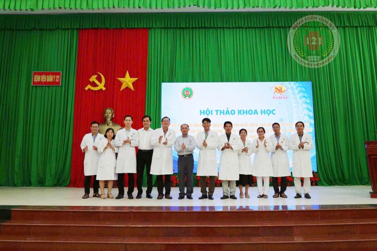 HỘI THẢO KHOA HỌC VỚI CHUYÊN ĐỀ “ĐIỀU TRỊ PHẪU THUẬT HẸP ỐNG SỐNG KÈM MẤT VỮNG CỘT SỐNG THẮT LƯNG DO THOÁI HÓA VỚI CẤU HÌNH VÍT CHÂN CUNG VÀ HÀN LIÊN THÂN ĐỐT QUA MỞ BẢN SỐNG MỘT BÊN (PLIF CẢI BIÊN)